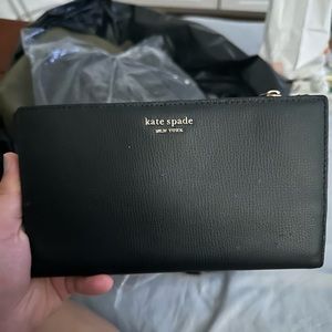 Kate spade wallet with wristlet